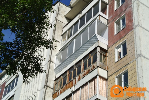 Остекление балкона с выдвижением в Томске