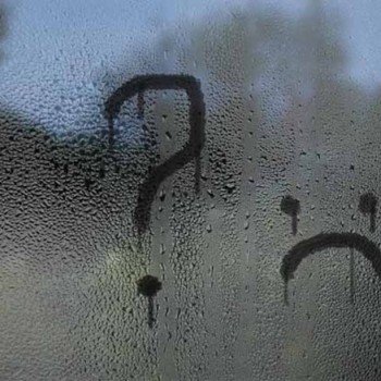 Плачут пластиковые окна
